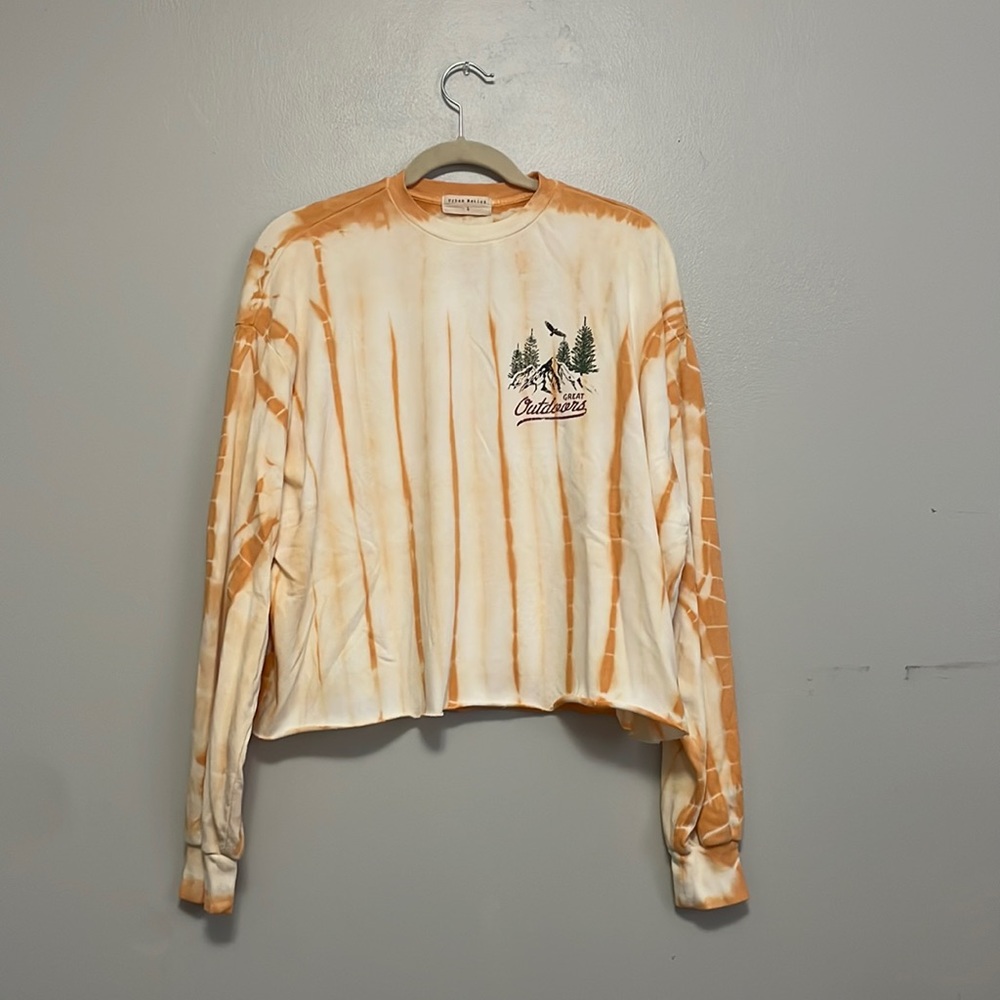 cropped crewneck sweatshirt